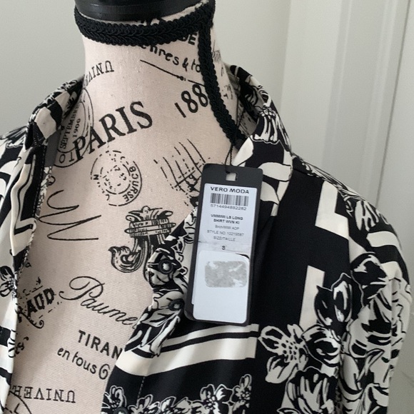 Long sweater - Picture 3 of 4